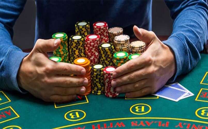 Baccarat bảo hiểm là trò chơi cá cược hấp dẫn