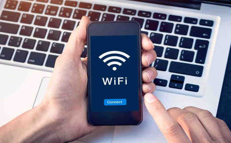 Sử dụng điện thoại kết nối được với wifi hoặc 3G